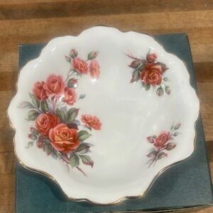 Royal Albert ~ Bone China ~ England ~ Centennial Rose ~ Porcelain Bowl